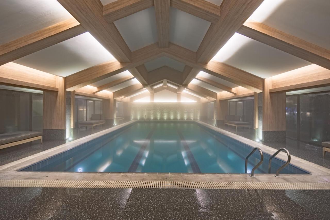 Howard Johnson Huashuiwan Hot Springs Resort Ченду Екстер'єр фото